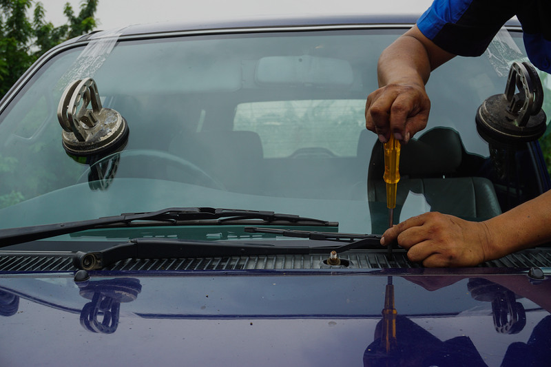 Advantages of Windshield Repair and Replacement | GlassFixit
