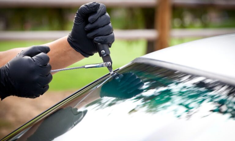 Windshield repair vs replacement
