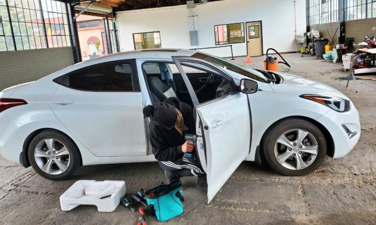 Auto glass replacement near me