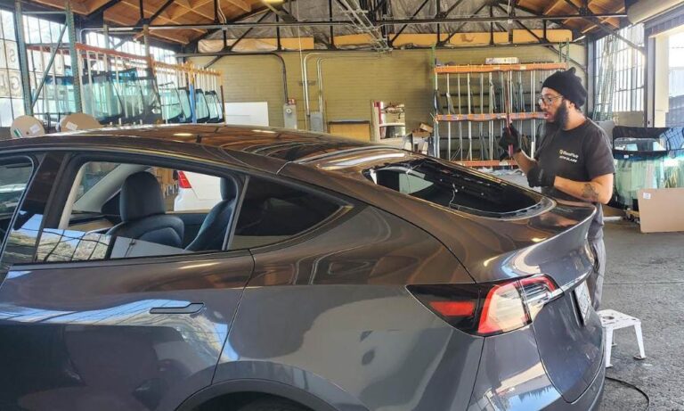 Auto glass replacement that comes to you