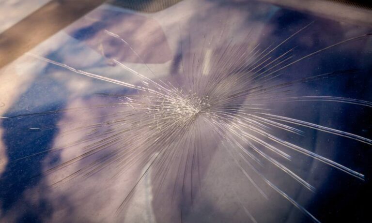 Windshield crack repair